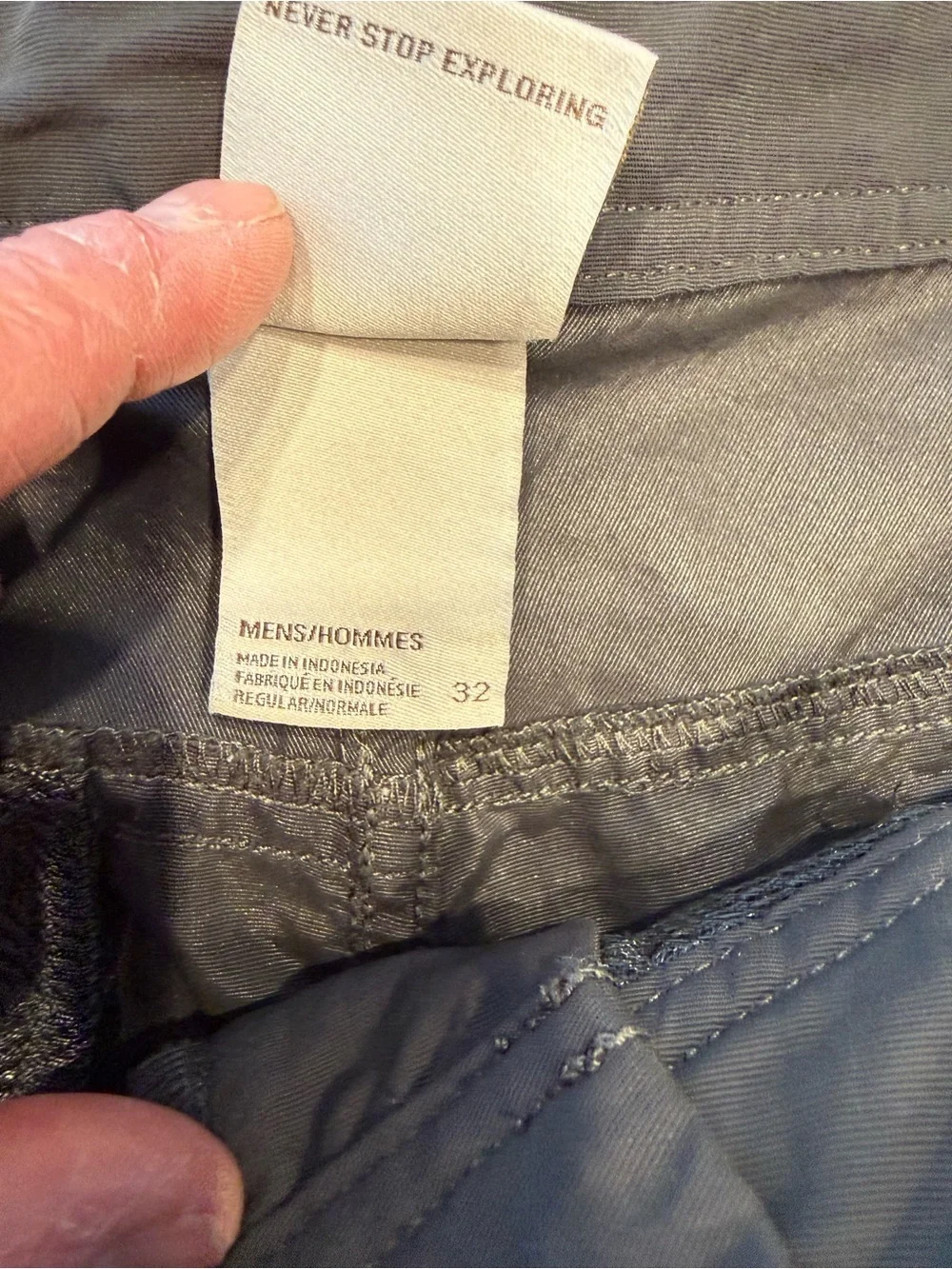 The North Face Men's Charcoal Gray Hybrid Hiking Shorts flaw